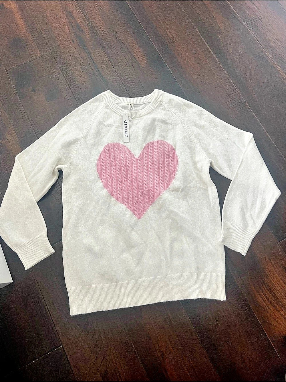 QIXING Women's Pullover Sweater Round Neck Long Sleeve Heart-Shaped Sweater